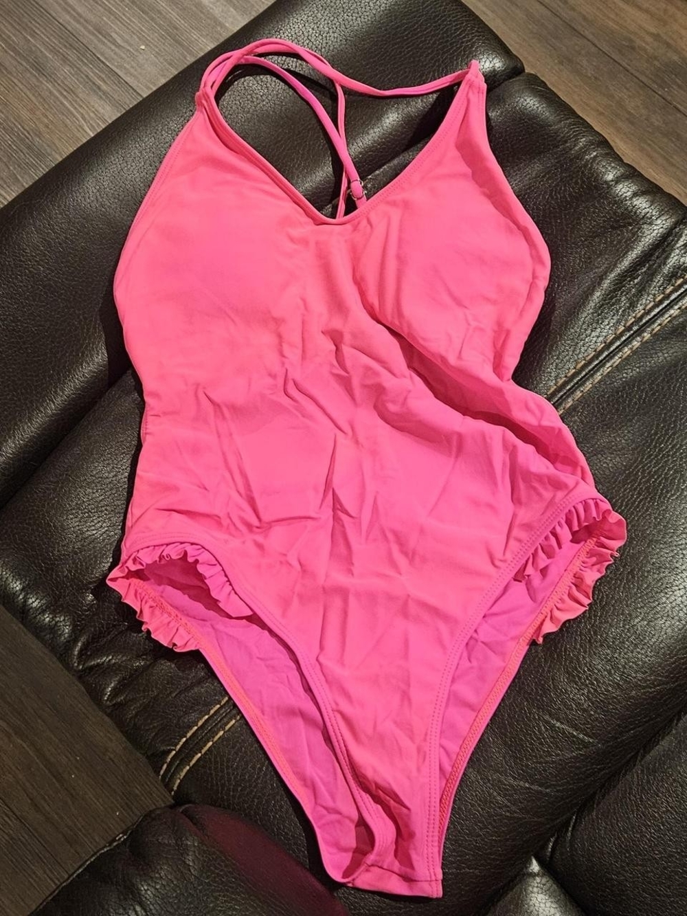 Woman Pink One-Piece Ruffle Swim Suit M